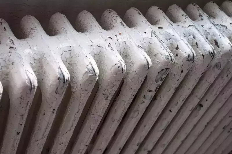 Złom żeliwny maszynowny a handlowy - czym się między sobą różnią?